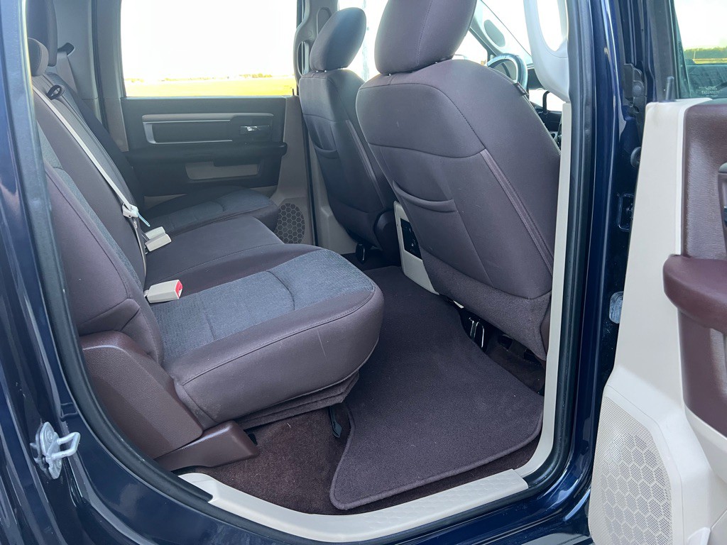 2015 RAM 2500 Image 11