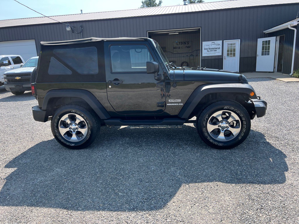 2012 Jeep Wrangler Image 6