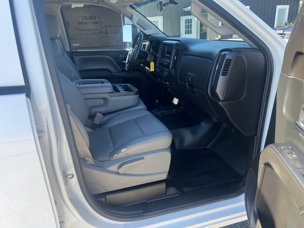 2015 GMC Sierra 2500 Image 3