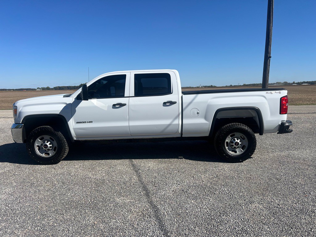 2015 GMC Sierra 2500 Image 9