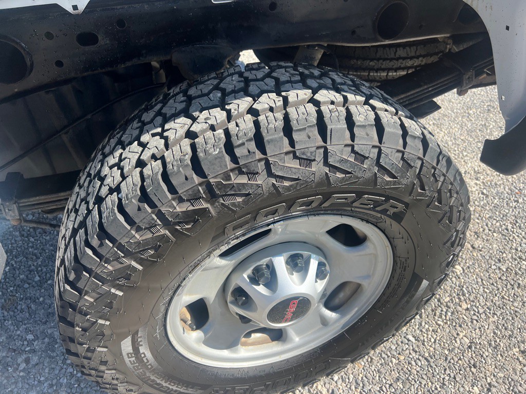 2015 GMC Sierra 2500 Image 10