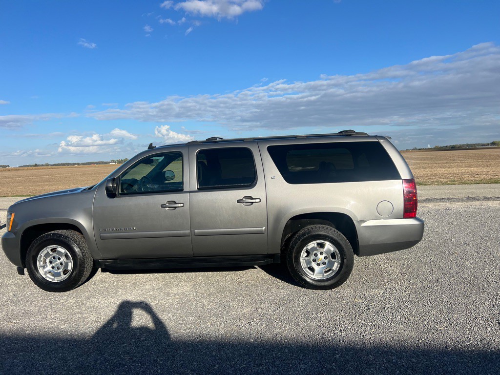 2007 Chevrolet Suburban Image 10