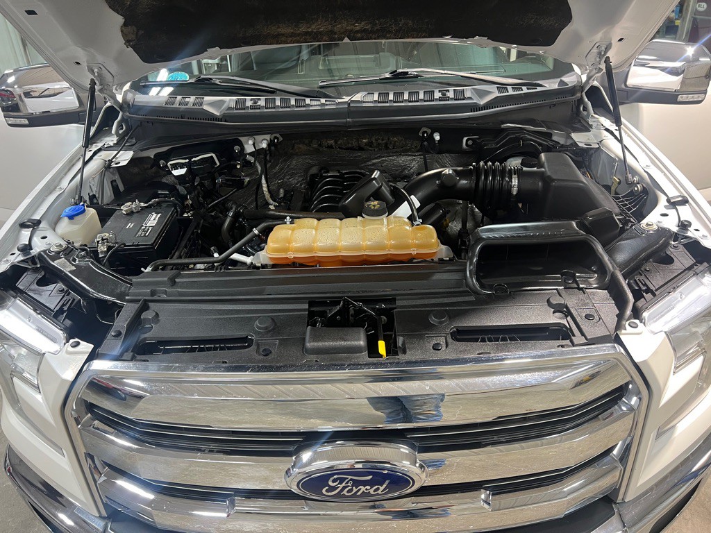 2015 Ford F-150 Image 16