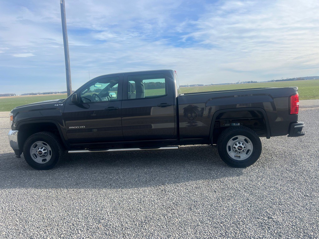 2016 GMC Sierra 2500 Image 2