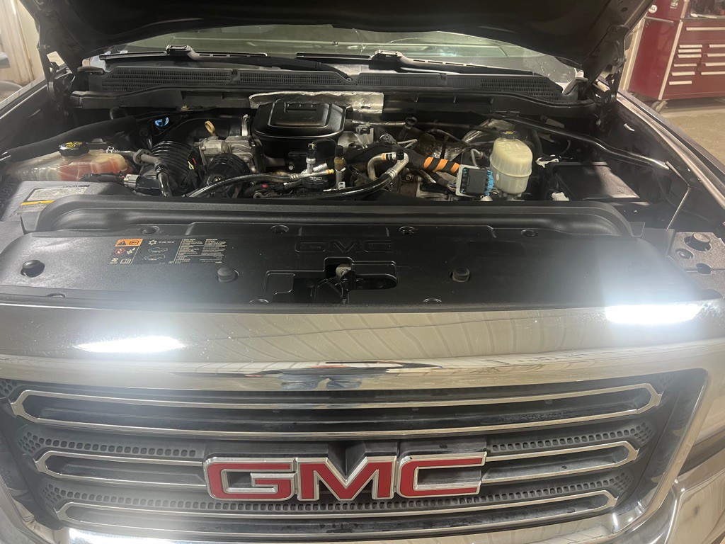 2016 GMC Sierra 2500 Image 18