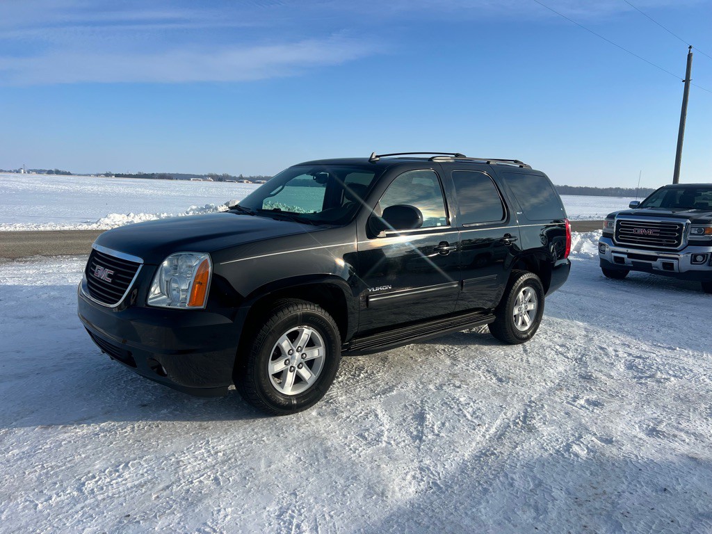 2014 GMC Yukon Image 1