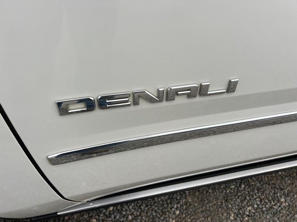 2018 GMC Yukon Image 8