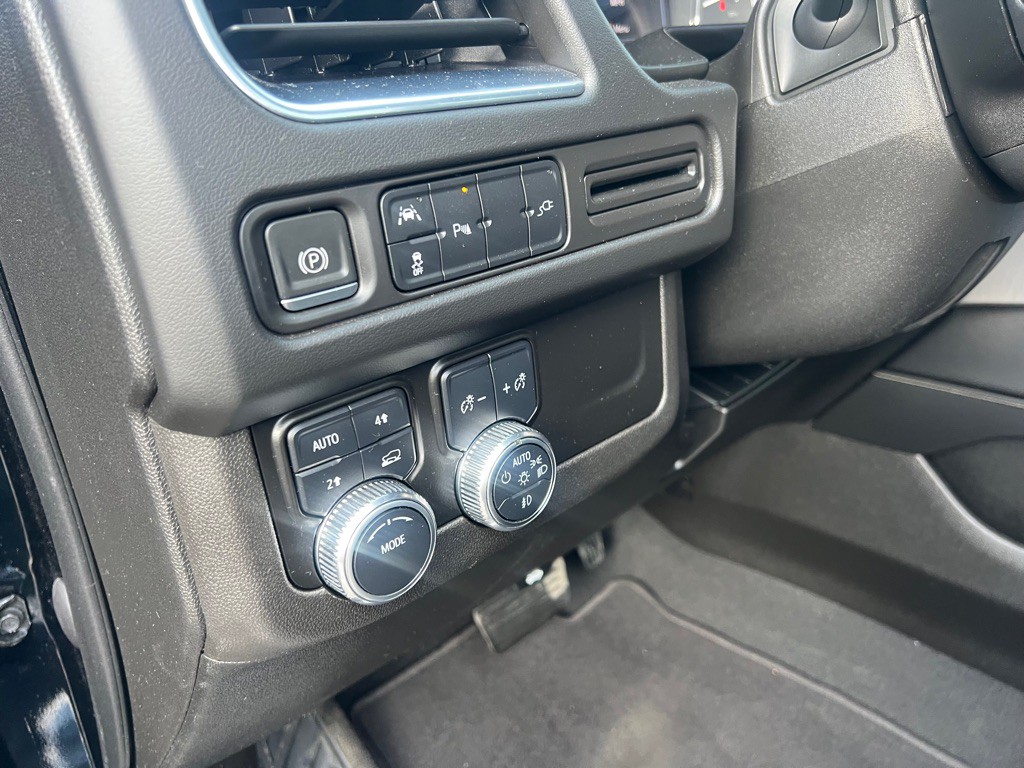 2021 GMC Yukon Image 12