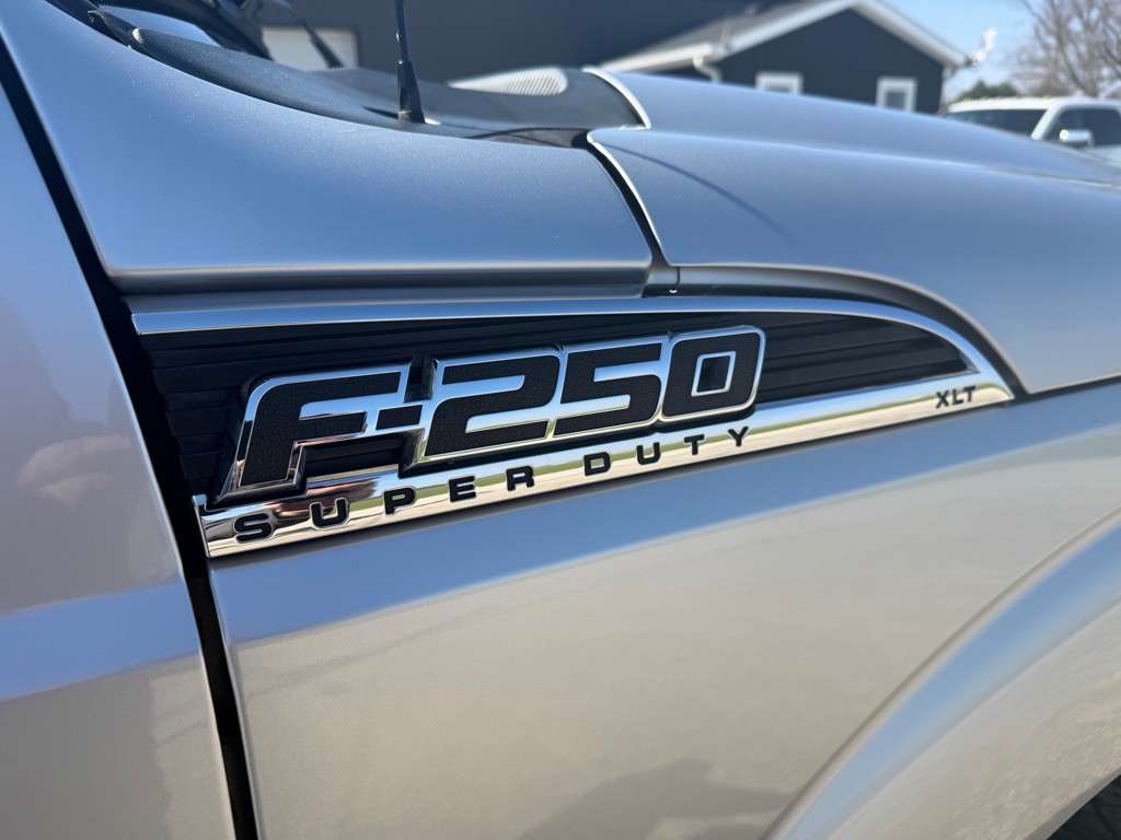 2016 Ford F-250 Image 11