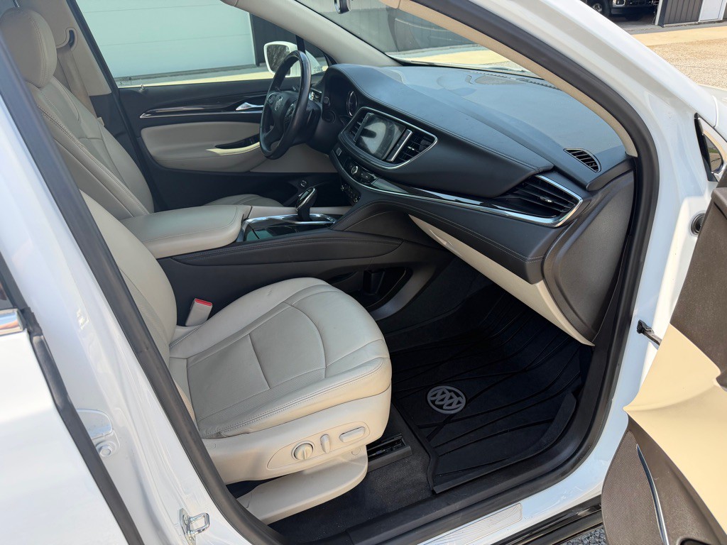 2019 Buick Enclave Image 4