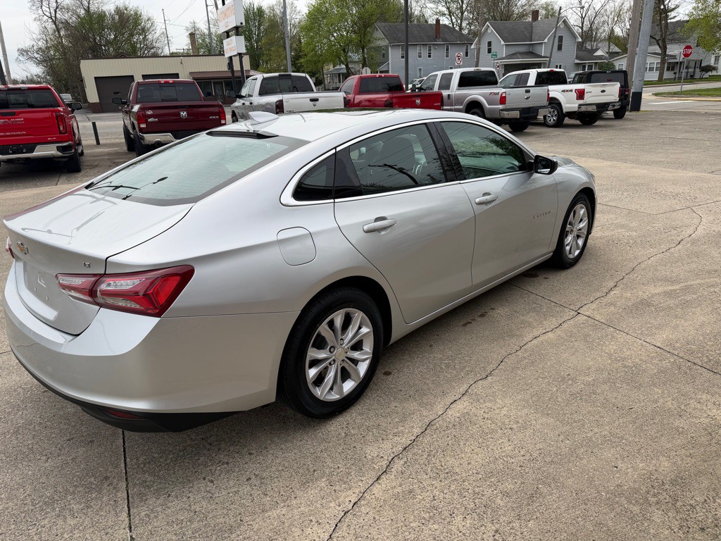 2021 Chevrolet Malibu Image 3
