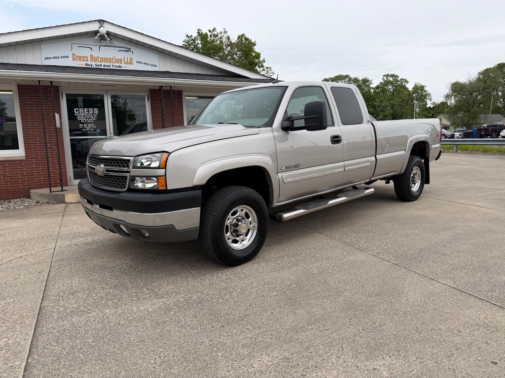 2005 Chevrolet Silverado 1500 Image 1