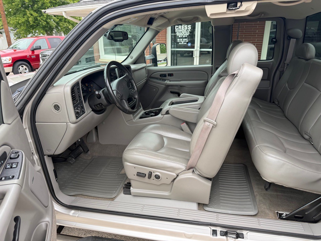 2005 Chevrolet Silverado 1500 Image 9