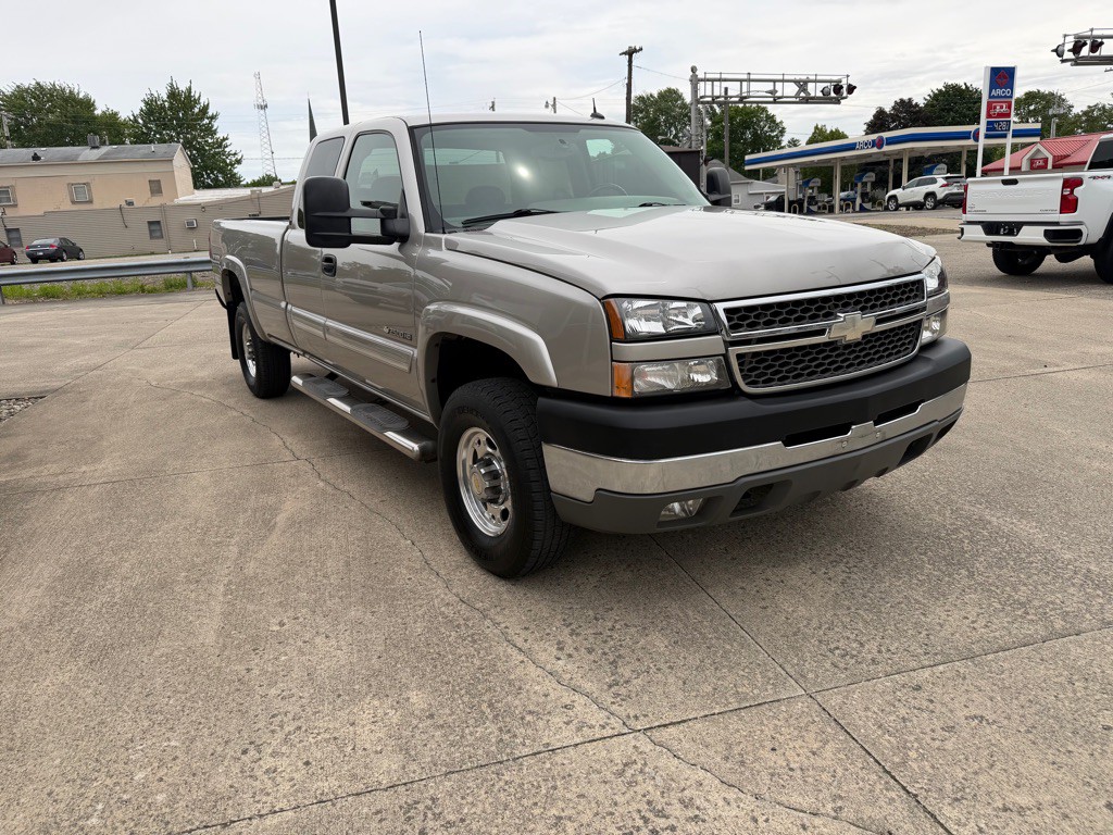 2005 Chevrolet Silverado 1500 Image 11