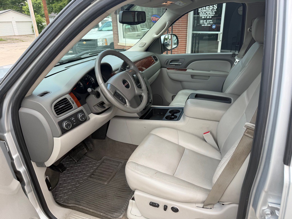 2013 GMC Sierra 1500 Image 2