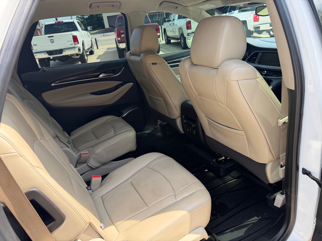 2018 Buick Enclave Image 4