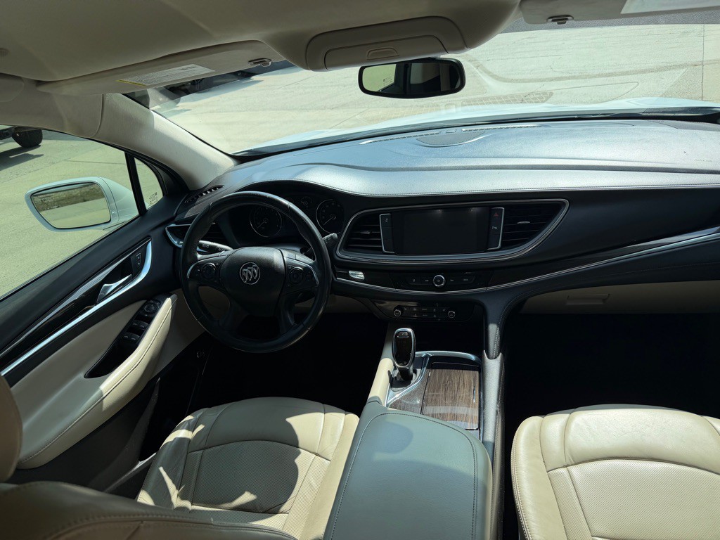 2018 Buick Enclave Image 5