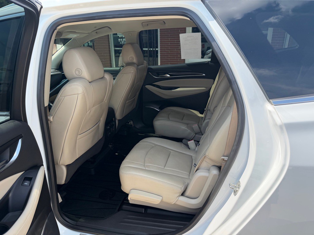 2018 Buick Enclave Image 11