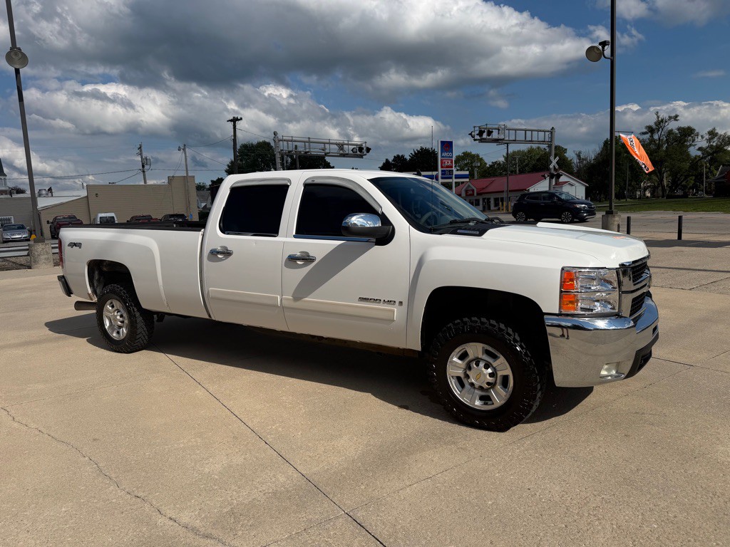 2008 Chevrolet Silverado 1500 Image 2