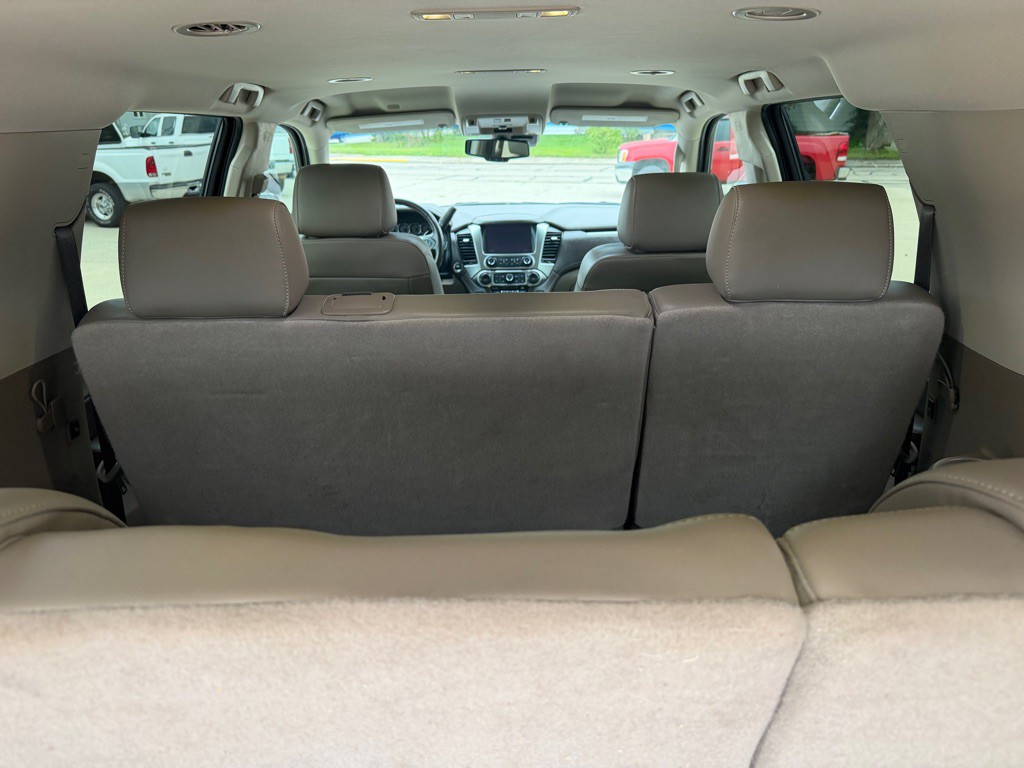 2019 Chevrolet Suburban Image 5
