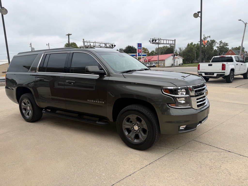 2019 Chevrolet Suburban Image 7