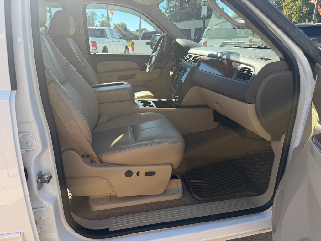 2011 Chevrolet Silverado 1500 Image 3
