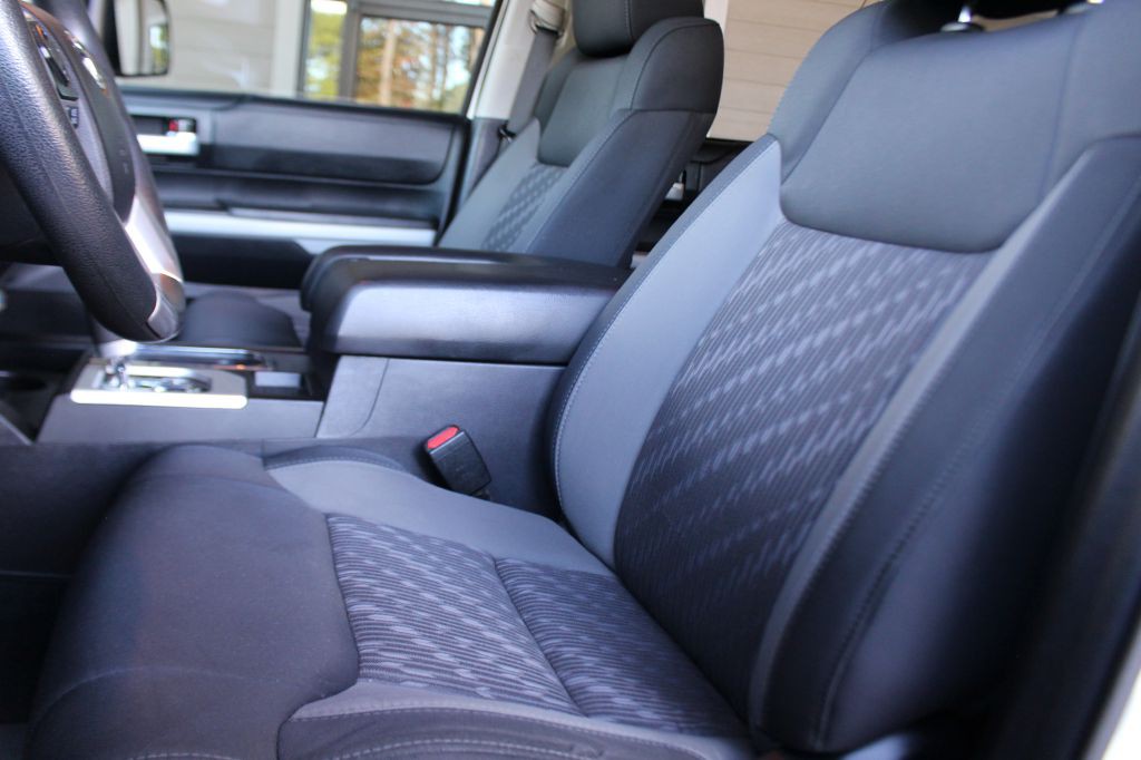 2021 Toyota Tundra Image 24