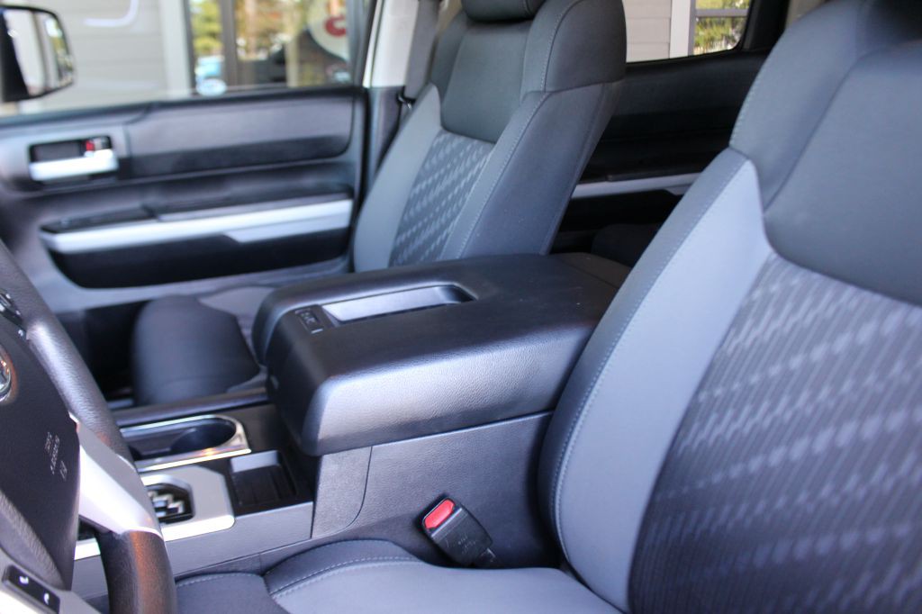 2021 Toyota Tundra Image 25