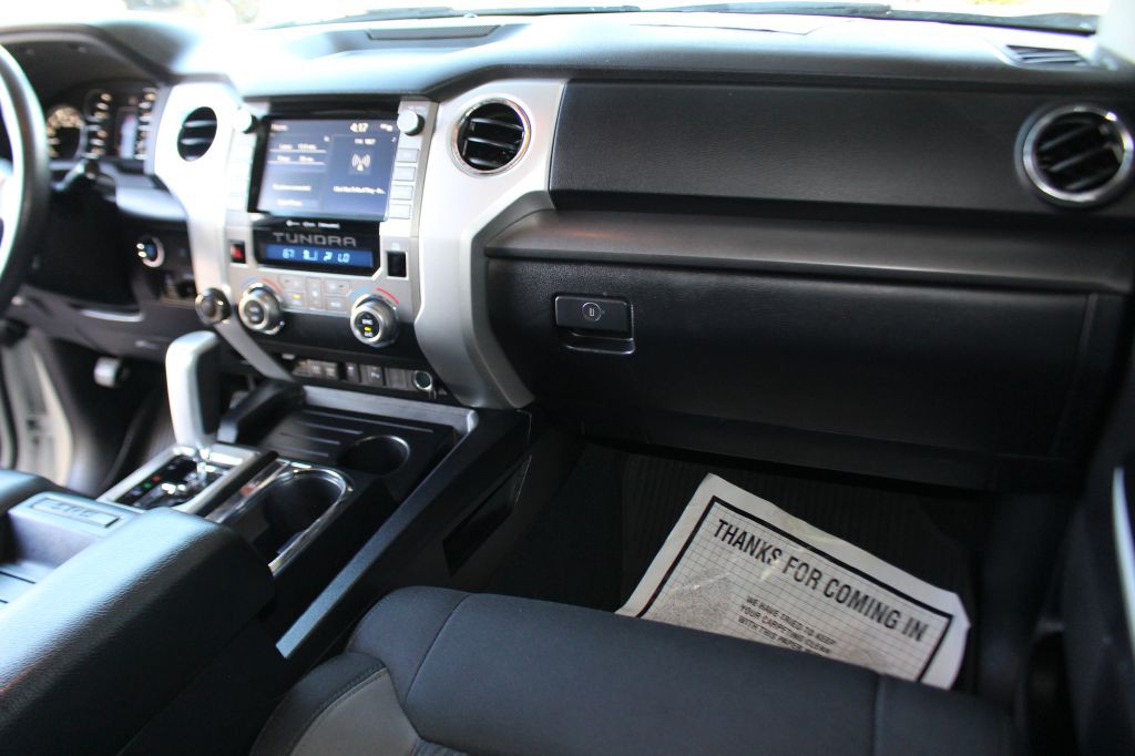 2021 Toyota Tundra Image 32