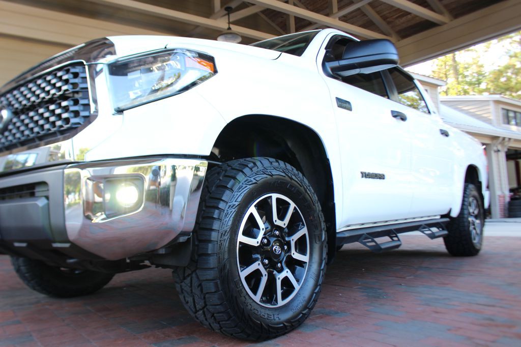 2021 Toyota Tundra Image 2