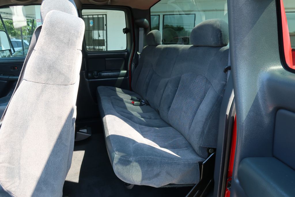 2001 Chevrolet Silverado 1500 Image 9