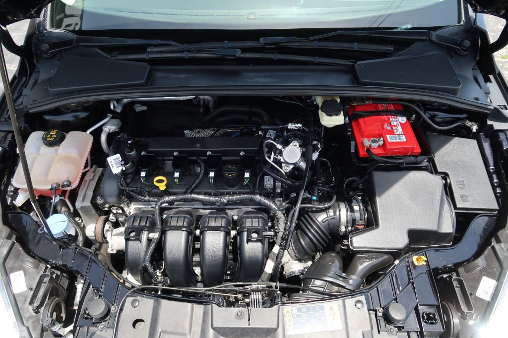 2017 Ford Focus Image 12