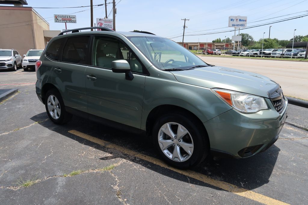 2014 Subaru Forester Image 2