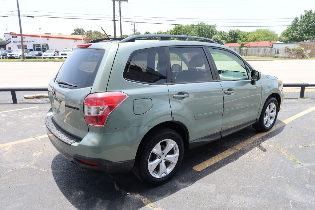 2014 Subaru Forester Image 3