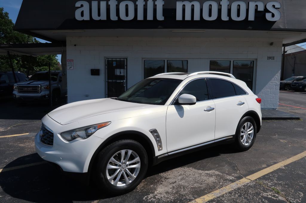 2011 INFINITI FX35 Image 1