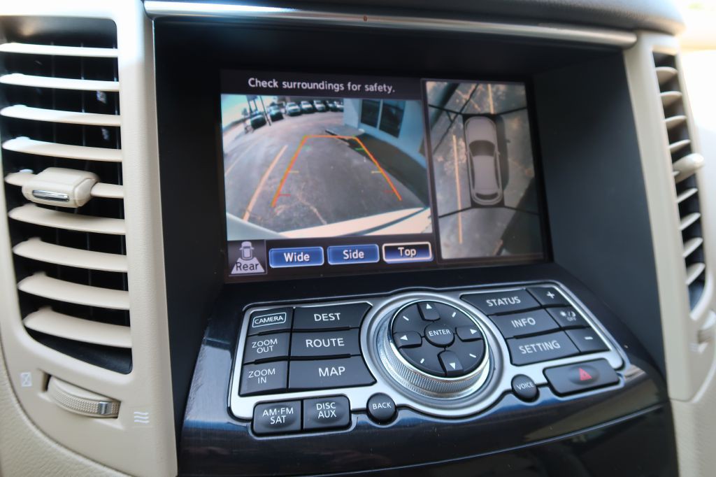 2011 INFINITI FX35 Image 15