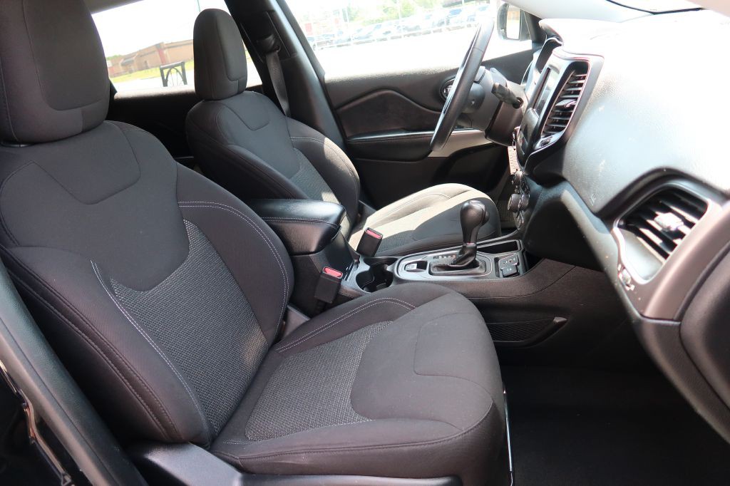 2020 Jeep Cherokee Image 9