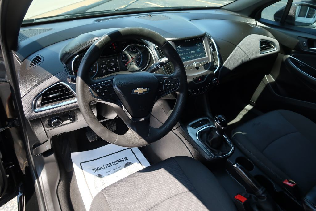 2018 Chevrolet Cruze Image 6