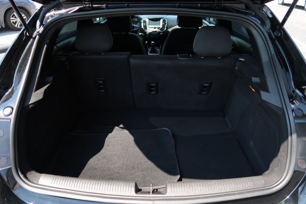 2018 Chevrolet Cruze Image 11