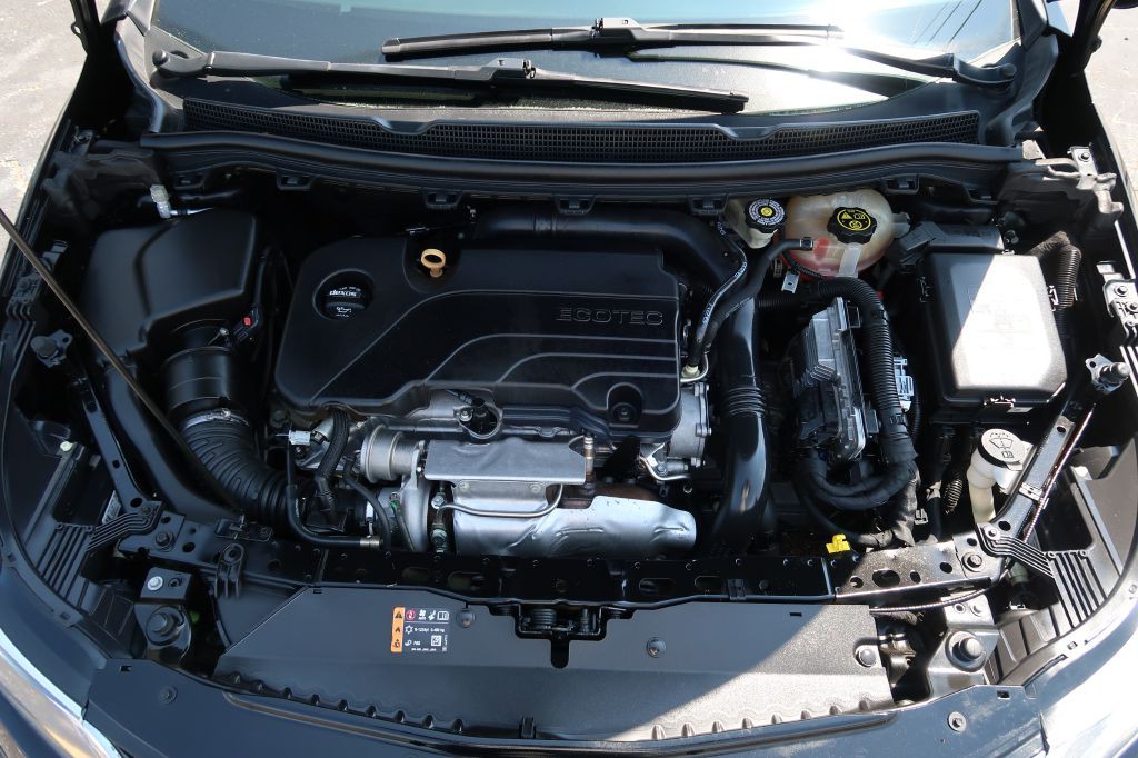 2018 Chevrolet Cruze Image 12