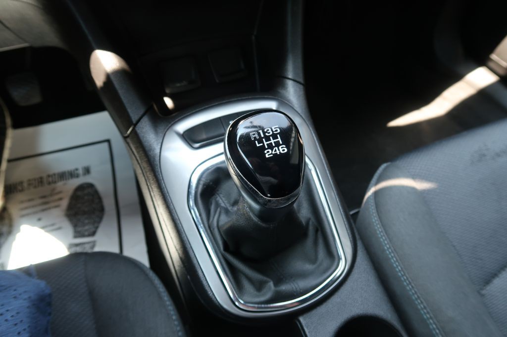2018 Chevrolet Cruze Image 13
