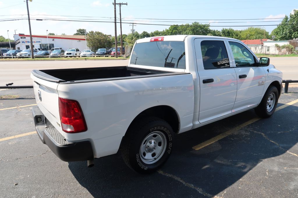 2014 RAM 1500 Image 3
