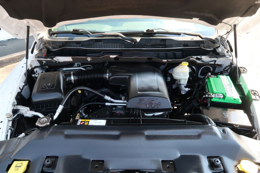 2014 RAM 1500 Image 12