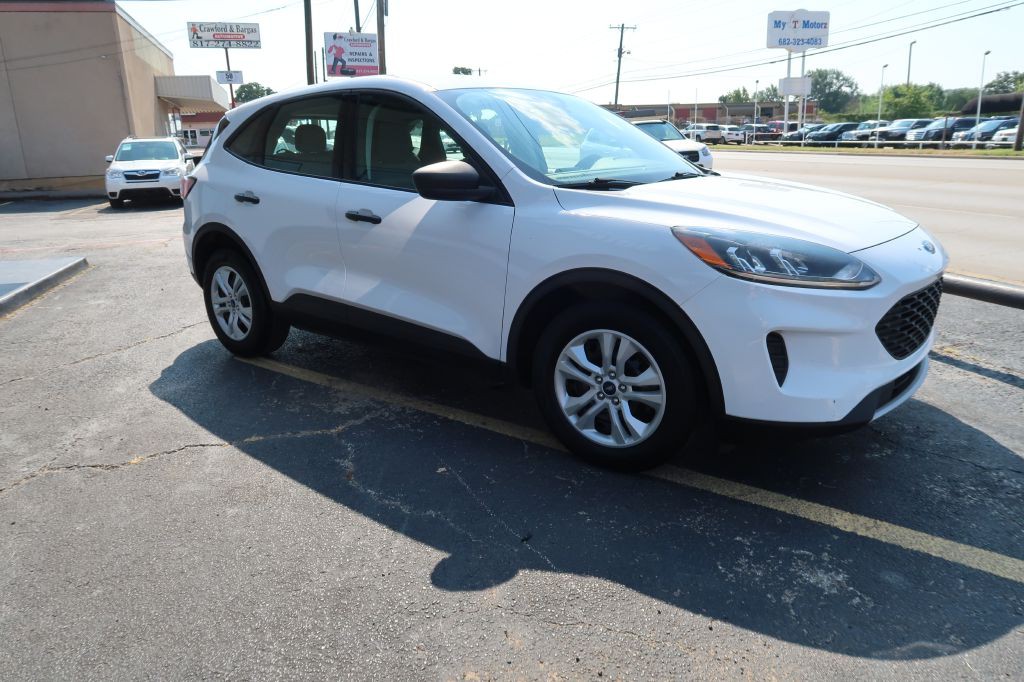 2021 Ford Escape Image 2