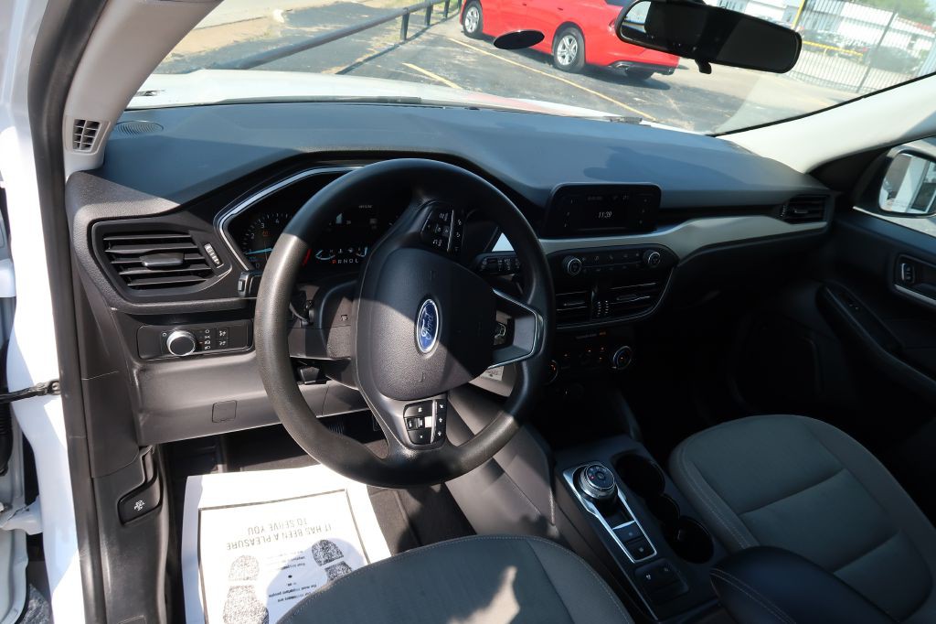 2021 Ford Escape Image 6