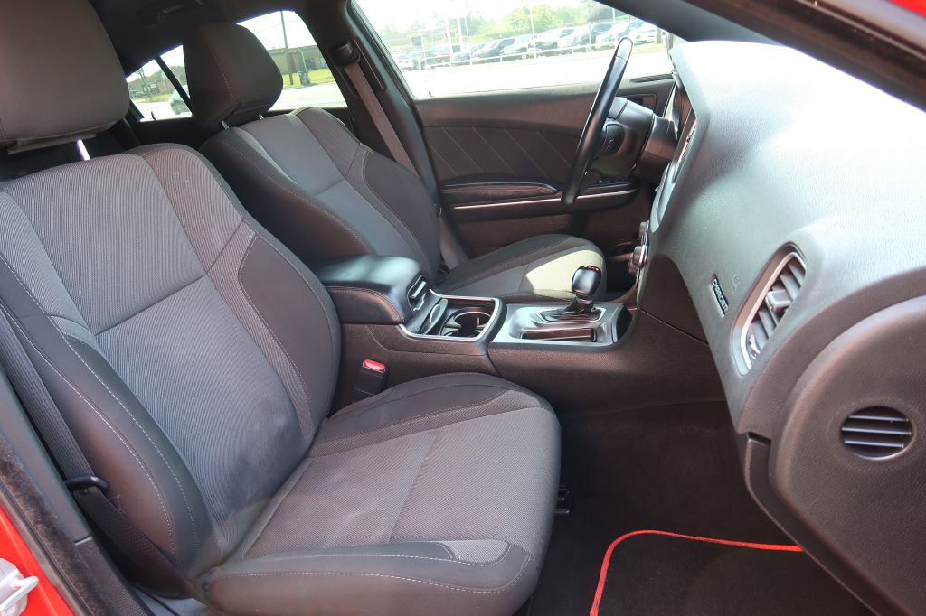 2022 Dodge Charger Image 9