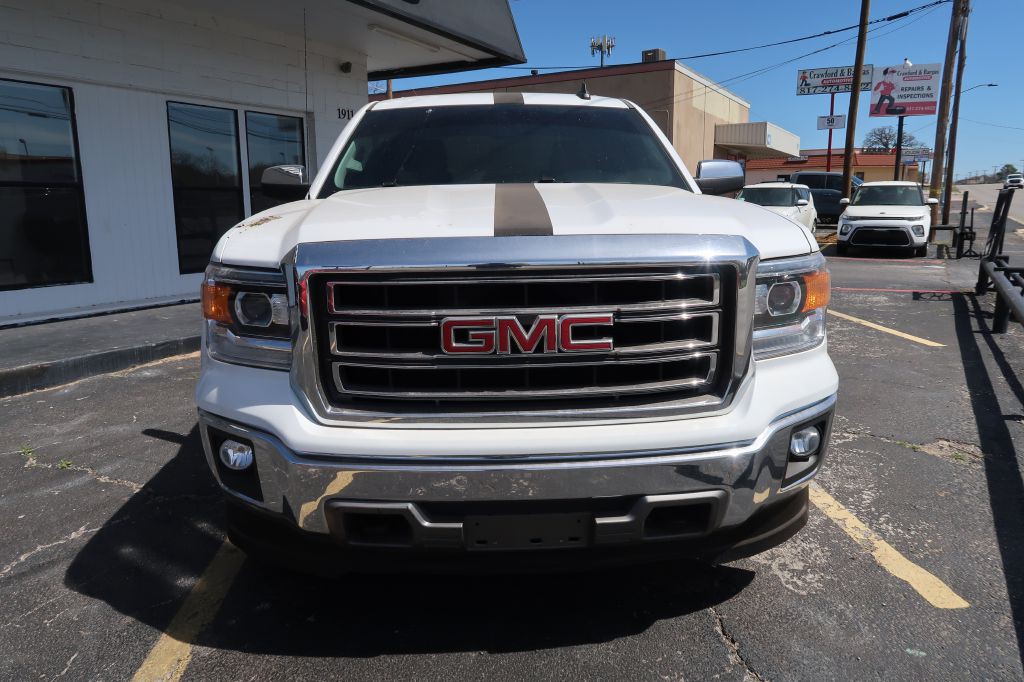 2015 GMC Sierra Image 2