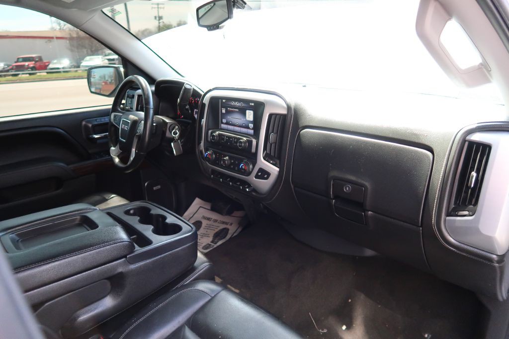 2015 GMC Sierra Image 14