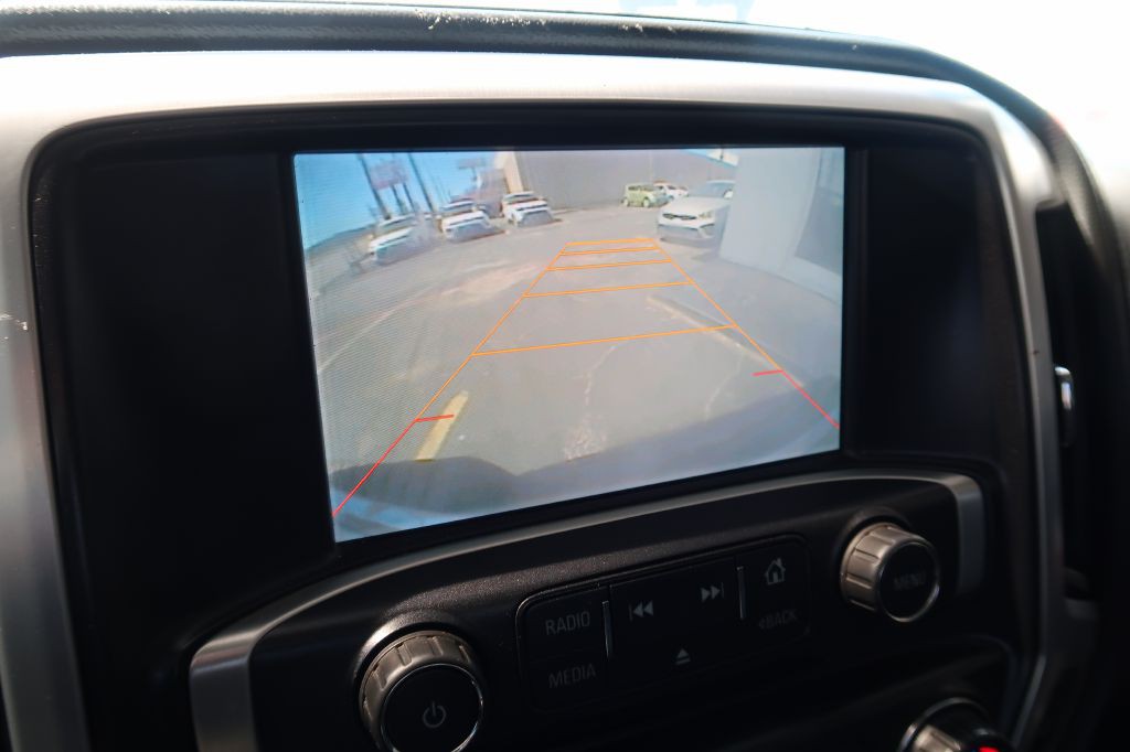 2015 GMC Sierra Image 18