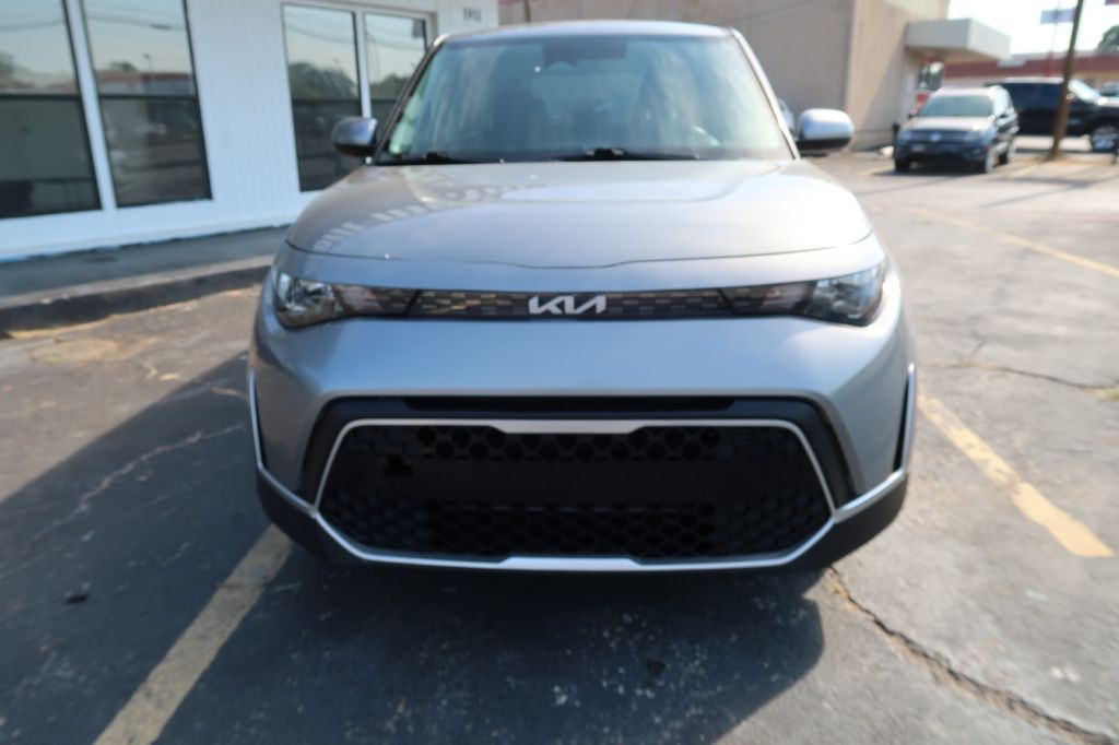 2024 Kia Soul Image 2